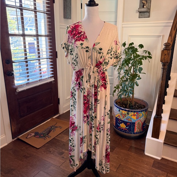 Love in Other - Love In EUC Short Sleeve Floral Tie Waist High-Lo Kimono